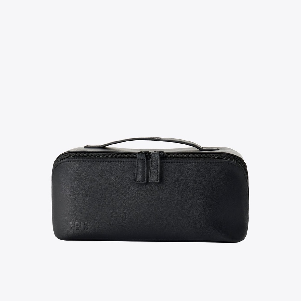 The Essential Toiletry Kit 
in Black